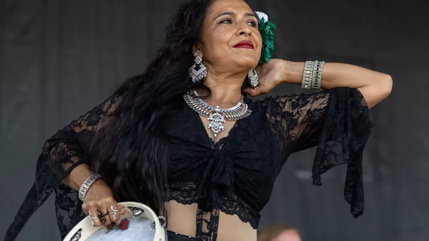 Dancer with tambourine 